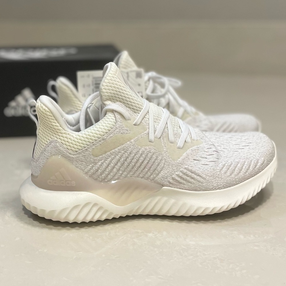 ADIDAS alphabounce beyond